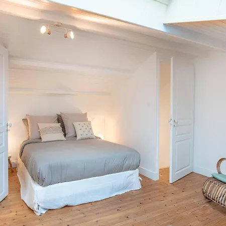 Maison Bord De Centre بيت للعطل سانت جيل كروا دي فيي