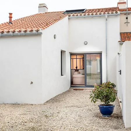 Maison Bord De Centre *