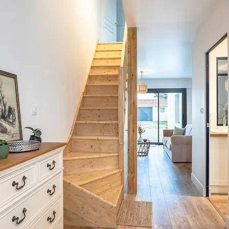 Maison Bord De Centre *