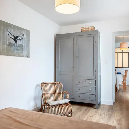 Maison Bord De Centre